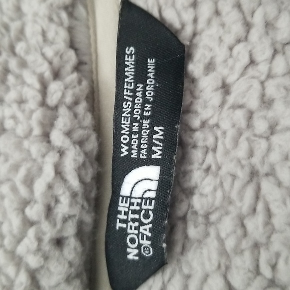 The North Face Fleece Jacket - Picture 4 of 6